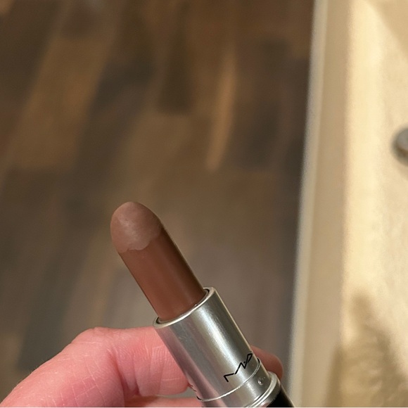 Mac Styled In Sepia - Picture 6 of 11